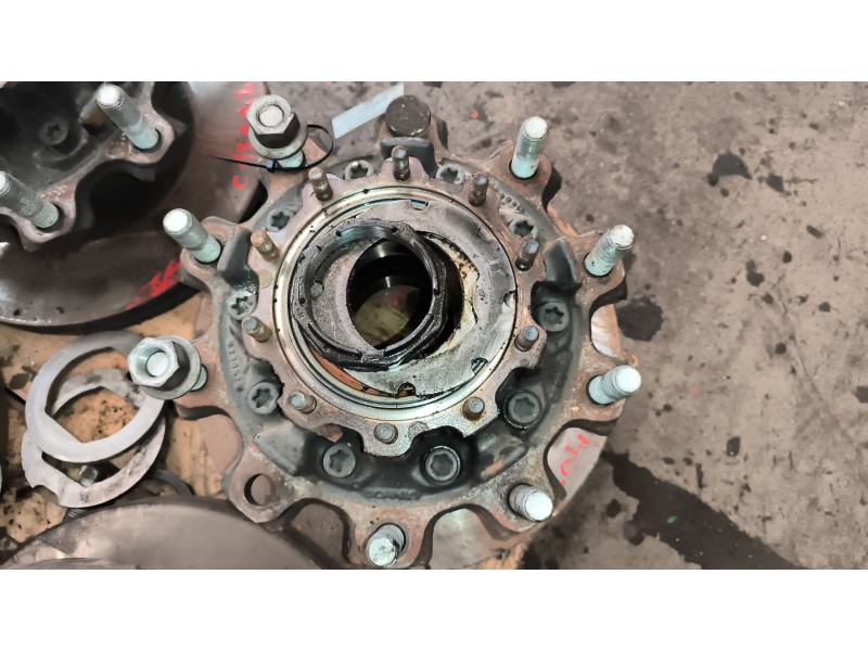 Recambio de buje trasero derecho para scania serie p/g/r (l-clase) 12.7 diesel referencia OEM IAM 2603319 2290525 
