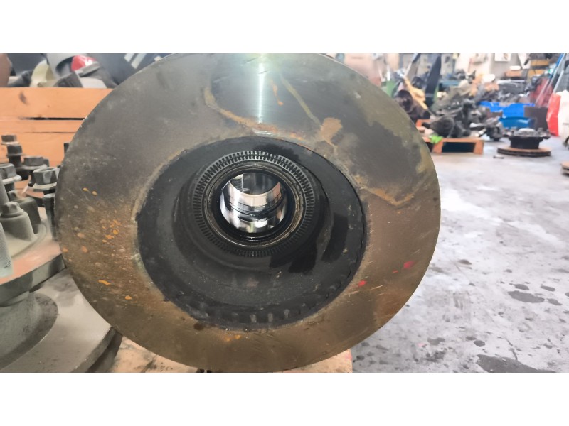 Recambio de buje trasero derecho para scania serie p/g/r (l-clase) 12.7 diesel referencia OEM IAM 2603319 2290525 