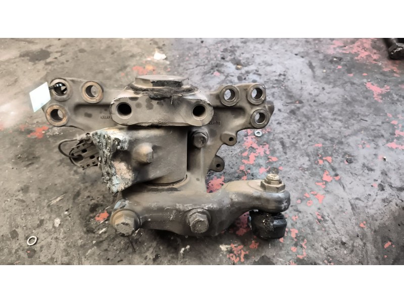 Recambio de mangueta delantera derecha para renault magnum ab diesel referencia OEM IAM 7420543313  