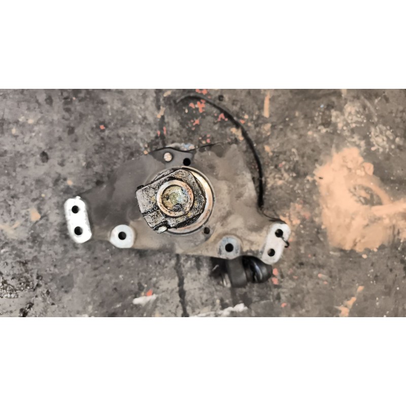 Recambio de mangueta delantera derecha para mercedes-benz axor 2-ejes 18 ton 2004  6.4 diesel (om 906 la) referencia OEM IAM A94