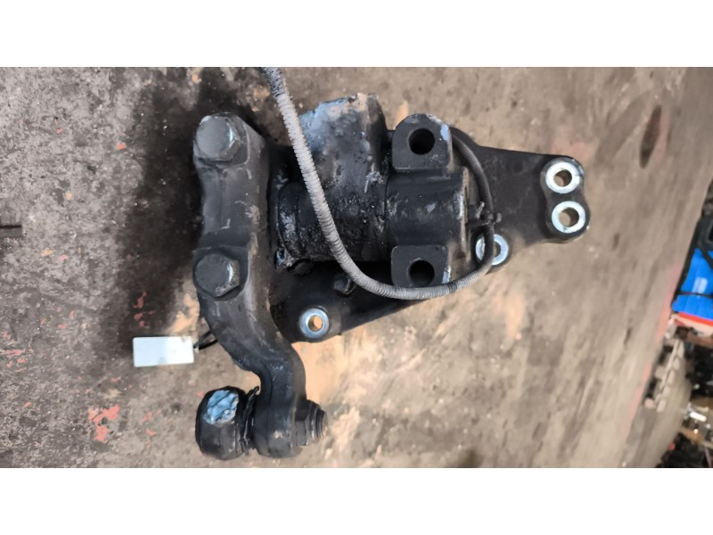 Recambio de mangueta delantera derecha para mercedes-benz axor 2-ejes 18 ton 2004  6.4 diesel (om 906 la) referencia OEM IAM A94