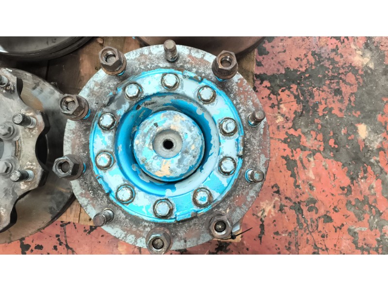 Recambio de buje delantero para scania serie 4 (p/r 164 l) 15.6 diesel referencia OEM IAM 1480933  