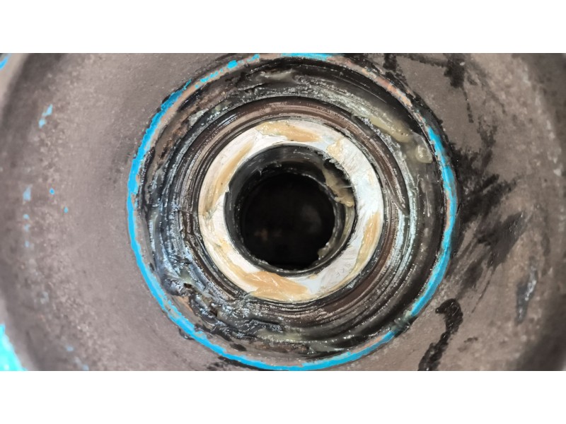 Recambio de buje delantero para scania serie 4 (p/r 164 l) 15.6 diesel referencia OEM IAM 1480933  