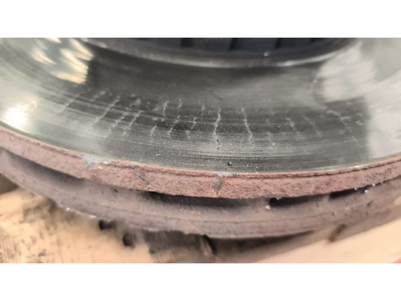 Recambio de buje delantero para renault premium lander 10.8 diesel referencia OEM IAM 7421022433  