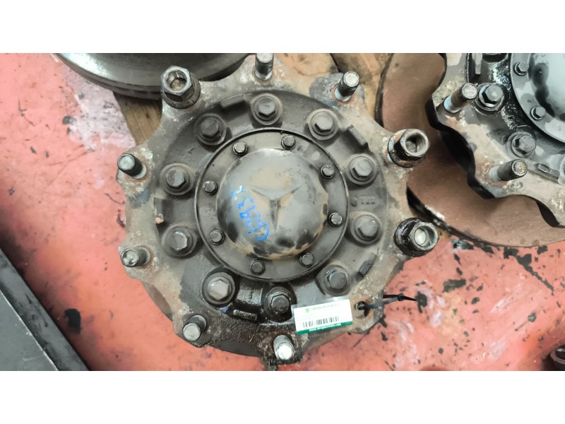 Recambio de buje delantero para mercedes-benz axor 2-ejes 18 ton 2004  6.4 diesel (om 906 la) referencia OEM IAM A9423340201 A94