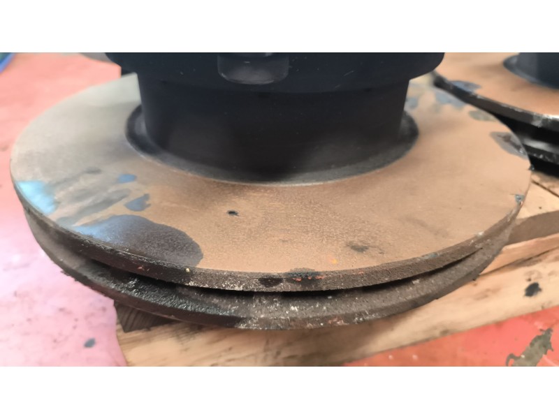 Recambio de buje delantero para mercedes-benz axor 2-ejes 18 ton 2004  6.4 diesel (om 906 la) referencia OEM IAM A9423340201 A94