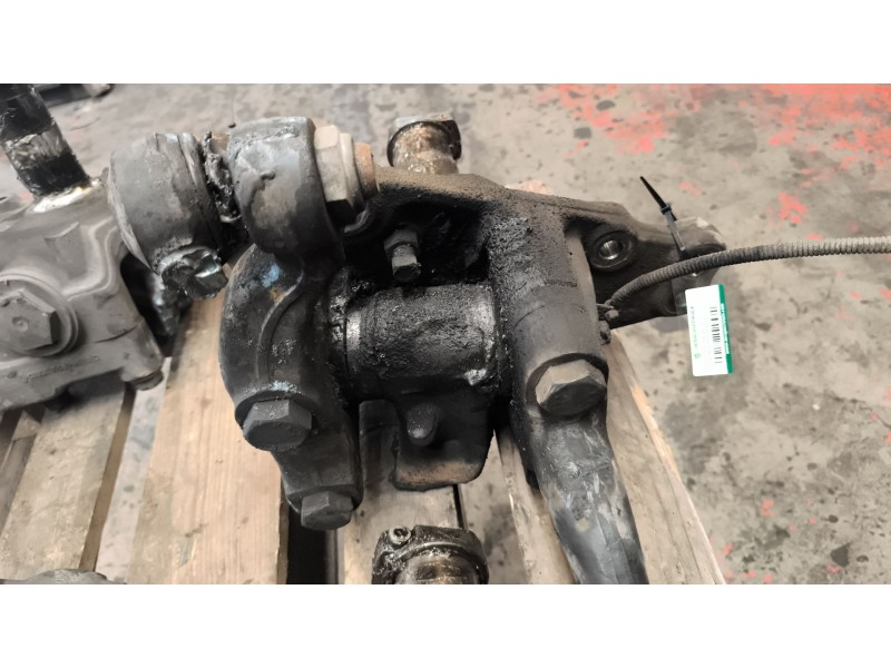 Recambio de mangueta delantera izquierda para mercedes-benz axor 2-ejes 18 ton 2004  6.4 diesel (om 906 la) referencia OEM IAM A
