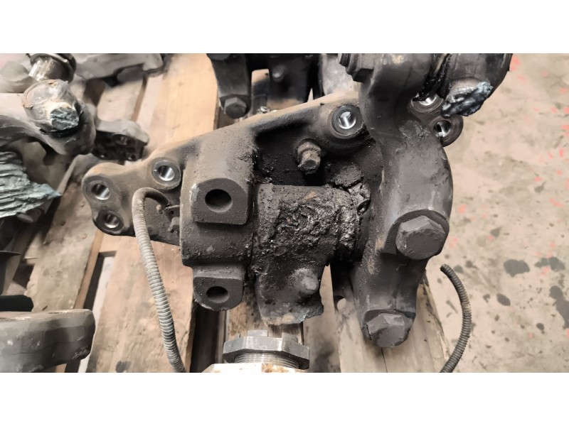 Recambio de mangueta delantera derecha para mercedes-benz axor 2-ejes 18 ton 2004  6.4 diesel (om 906 la) referencia OEM IAM A94