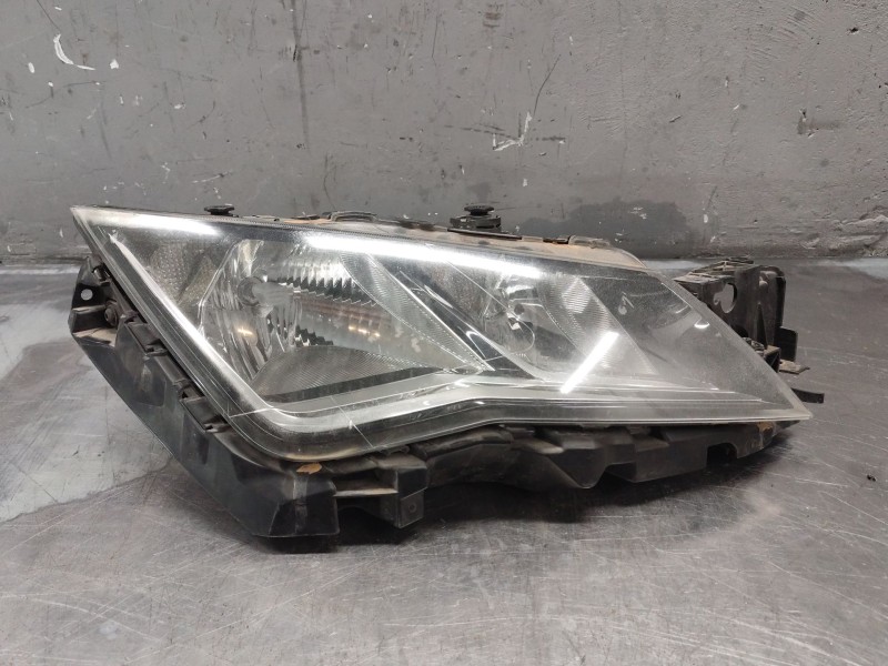 Recambio de faro derecho para seat leon (5f1) 1.6 tdi referencia OEM IAM   