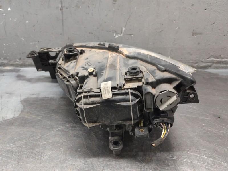 Recambio de faro derecho para seat leon (5f1) 1.6 tdi referencia OEM IAM   