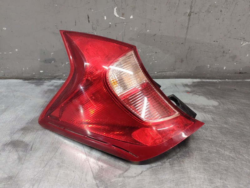 Recambio de piloto trasero izquierdo para nissan note (e12) 1.2 referencia OEM IAM   