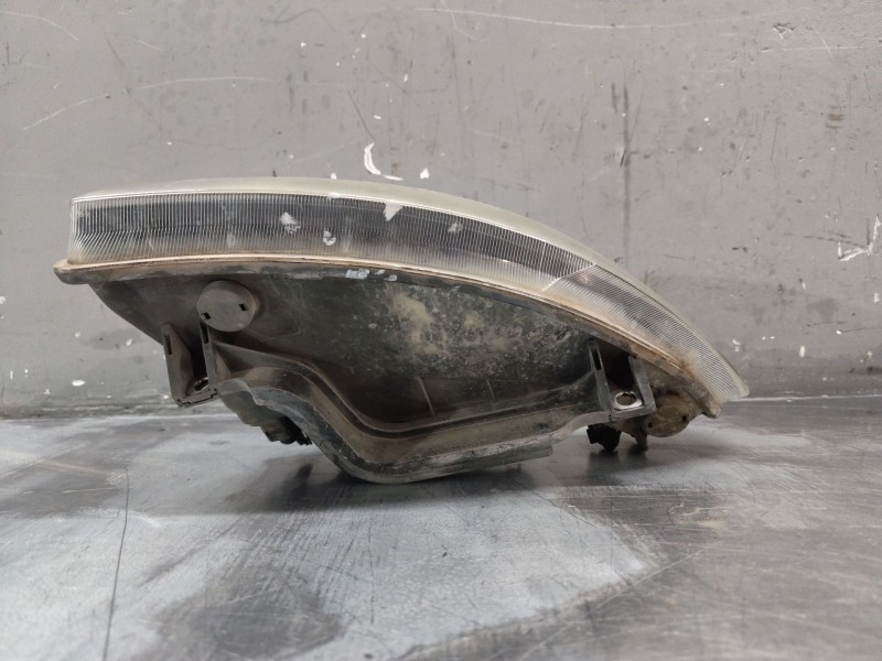 Recambio de faro izquierdo para seat toledo ii (1m2) 1.9 tdi referencia OEM IAM   