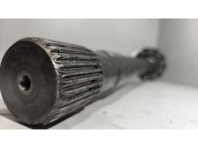 Recambio de palier para man tgx 33.xxx 12.4 diesel referencia OEM IAM 81355020242  
