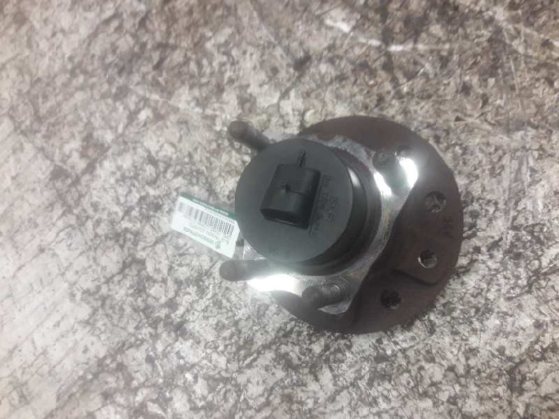 Recambio de buje trasero izquierdo para opel combo (corsa c) familiar referencia OEM IAM  2 PINS 