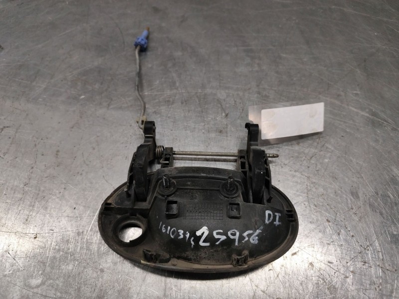 Recambio de maneta exterior delantera izquierda para opel corsa c club referencia OEM IAM 22175  