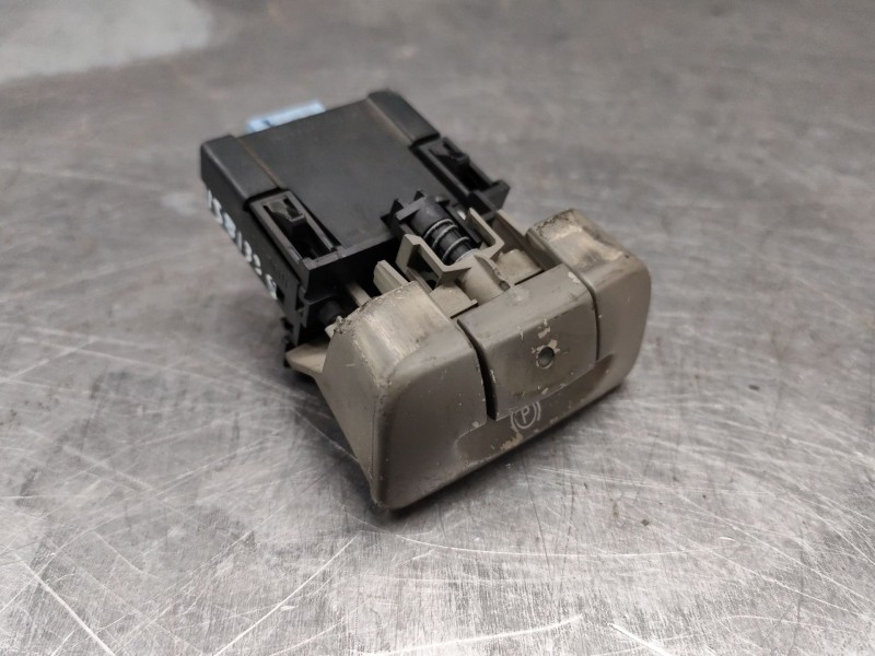 Recambio de palanca freno de mano para renault scenic ii authentique referencia OEM IAM 8200243681C  