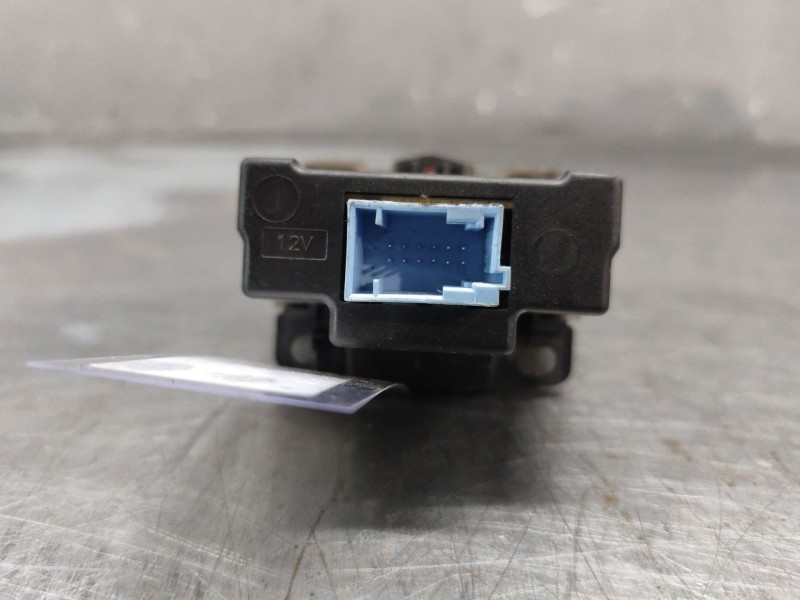 Recambio de palanca freno de mano para renault scenic ii authentique referencia OEM IAM 8200243681C  