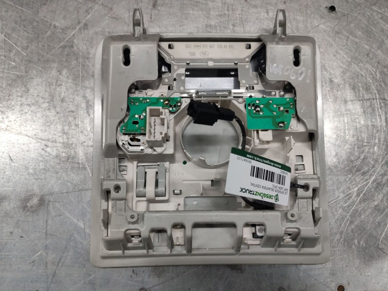 Recambio de luz interior delantera central para seat leon (5f1) 1.6 tdi referencia OEM IAM 5F0947105  
