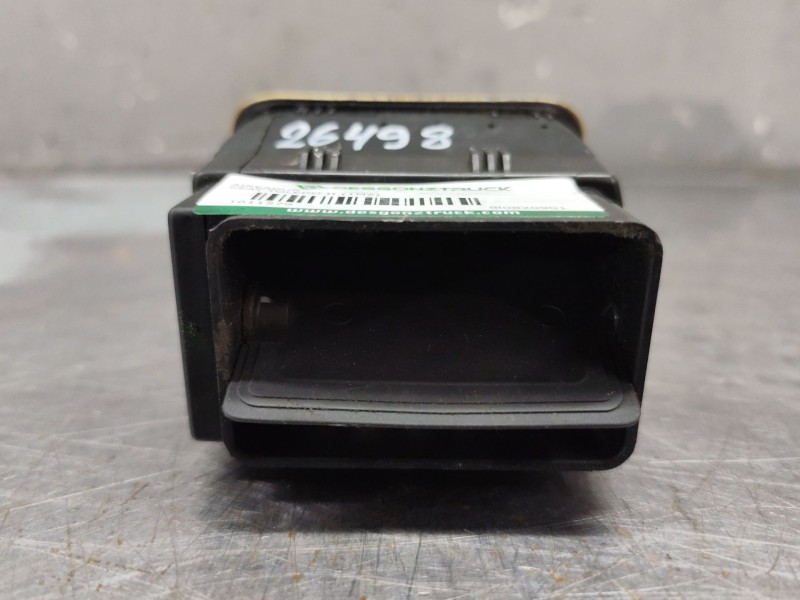 Recambio de aireador para seat toledo ii (1m2) 1.9 tdi referencia OEM IAM 8l0820901  