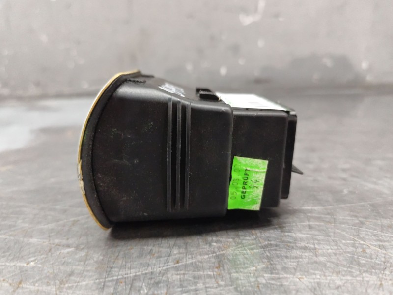 Recambio de aireador para seat toledo ii (1m2) 1.9 tdi referencia OEM IAM 8l0820901  