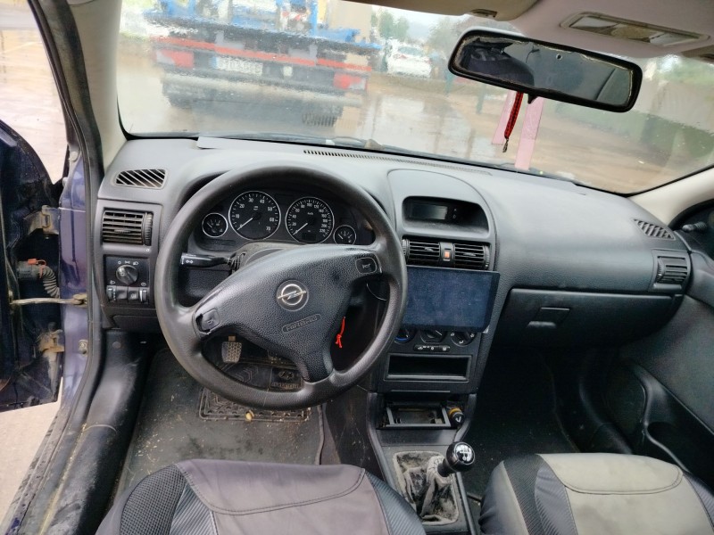 opel astra g hatchback (t98) del año 2000
