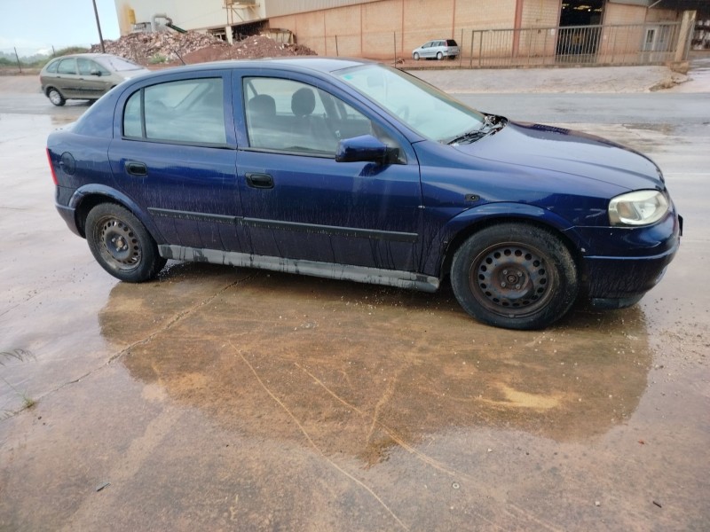 opel astra g hatchback (t98) del año 2000