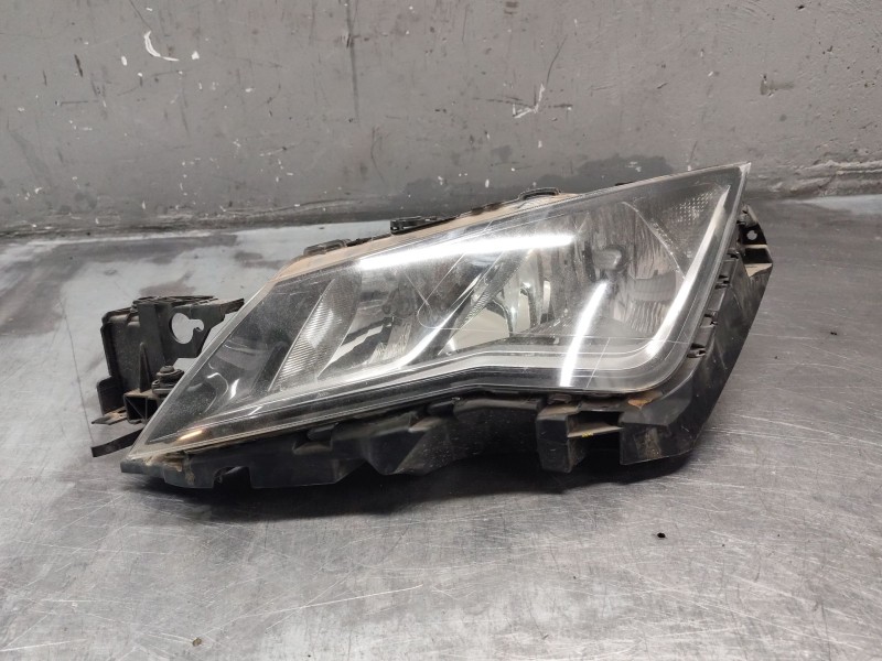 Recambio de faro izquierdo para seat leon (5f1) 1.6 tdi referencia OEM IAM   
