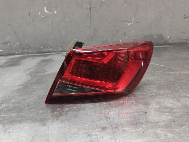 Recambio de piloto trasero derecho para seat leon (5f1) 1.6 tdi referencia OEM IAM 5F0945096D  
