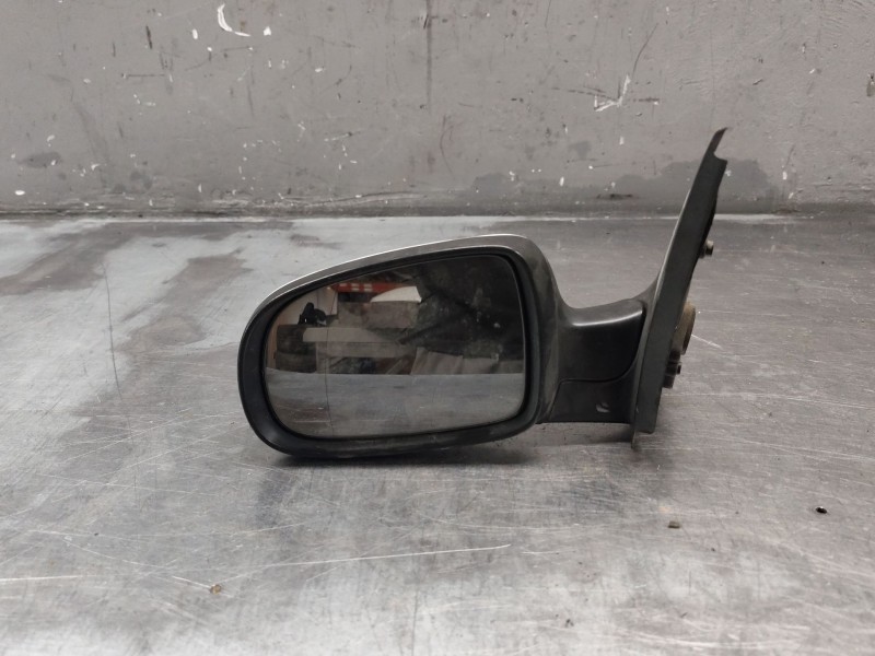 Recambio de retrovisor izquierdo para opel corsa c club referencia OEM IAM 8062349  