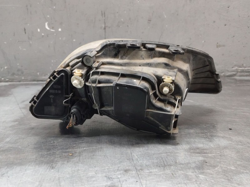 Recambio de faro izquierdo para seat ibiza iii (6l1) 1.9 sdi referencia OEM IAM   