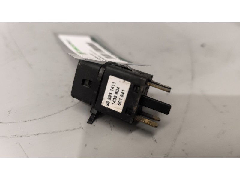 Recambio de interruptor para daf serie xf105.xxx 12.9 diesel referencia OEM IAM 1435604  