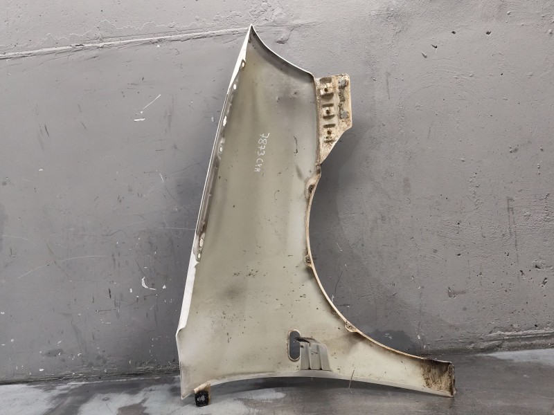 Recambio de aleta delantera izquierda para seat ibiza iii (6l1) 1.9 sdi referencia OEM IAM   