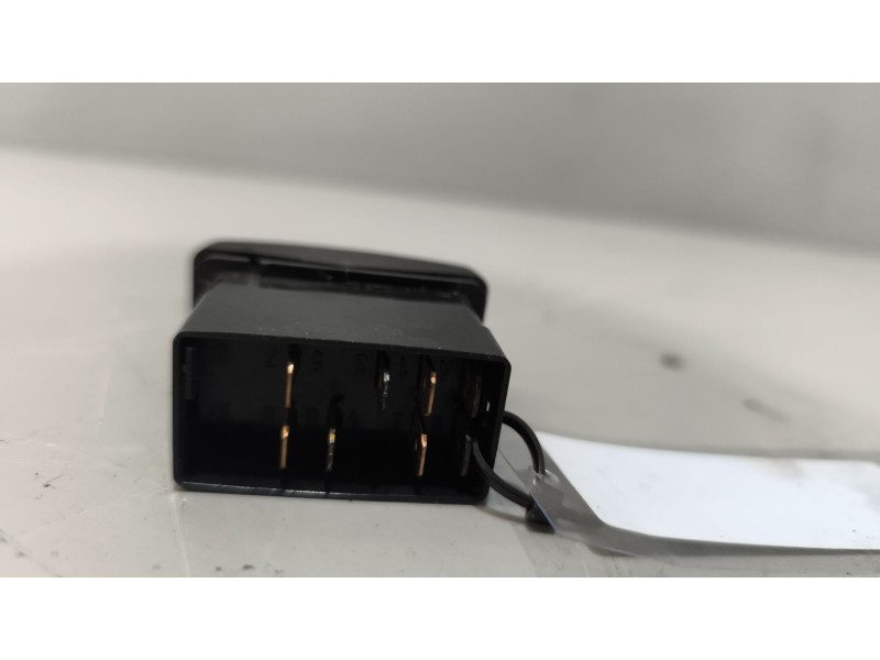 Recambio de interruptor para daf serie xf105.xxx 12.9 diesel referencia OEM IAM 1435596  