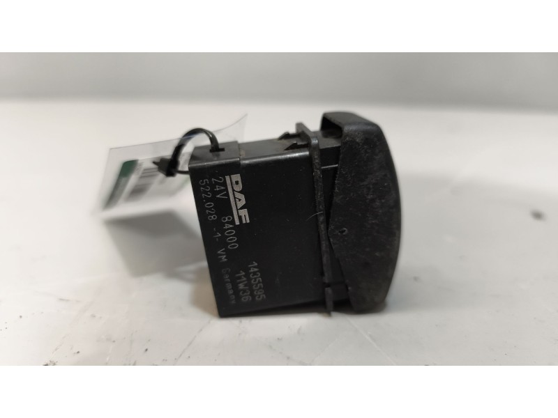Recambio de interruptor para daf serie xf105.xxx 12.9 diesel referencia OEM IAM 1435595  