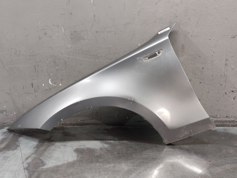 Recambio de aleta delantera izquierda para bmw serie 1 berlina (e81/e87) 120d referencia OEM IAM   