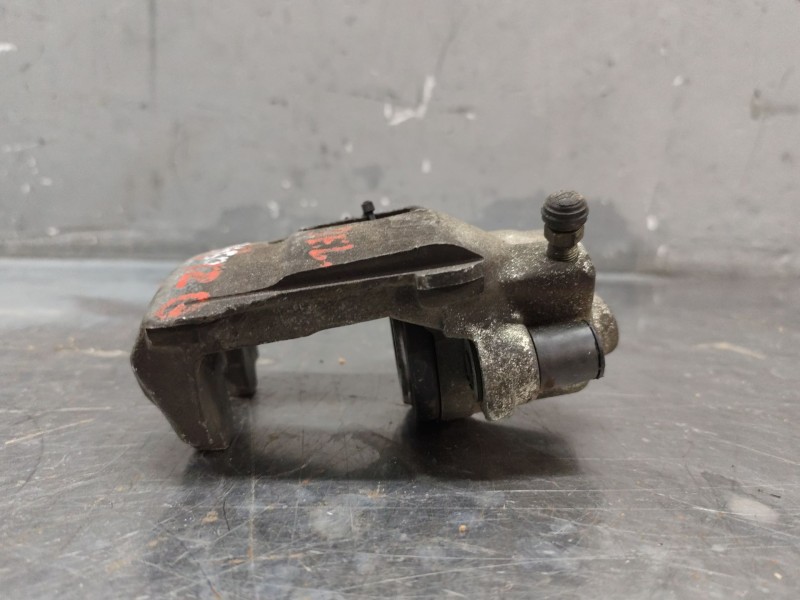 Recambio de pinza freno delantera izquierda para seat leon (1m1) signo referencia OEM IAM 1K0615123D  