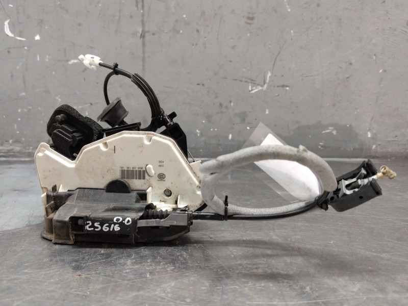 Recambio de cerradura puerta delantera derecha para seat leon (5f1) 1.6 tdi referencia OEM IAM 5K1837016E  