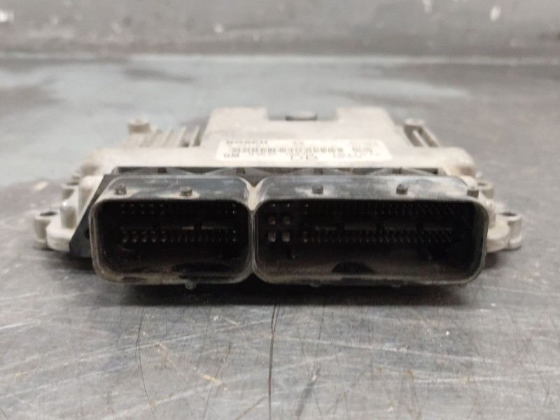 Recambio de centralita motor uce para opel vectra b berlina básico referencia OEM IAM 0281012694  