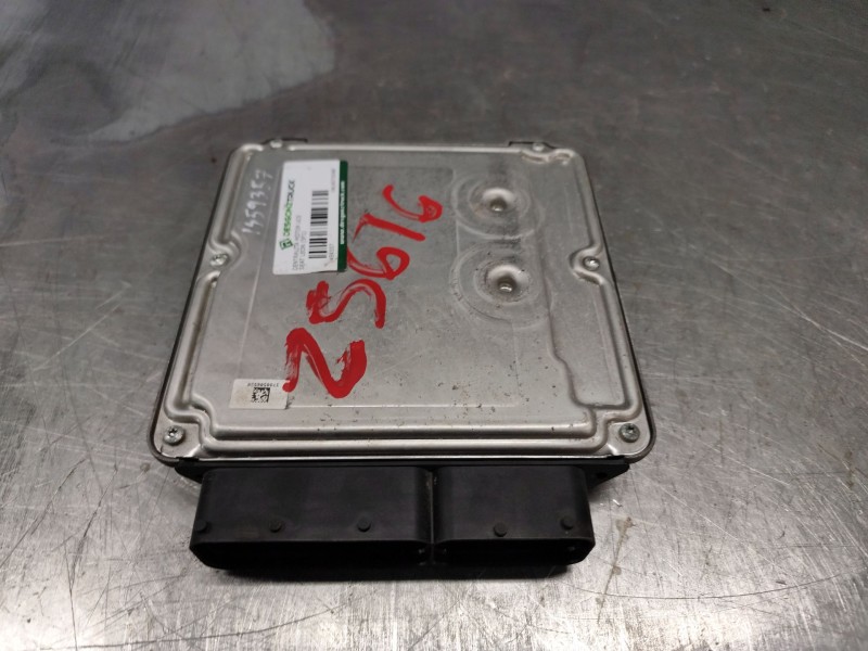Recambio de centralita motor uce para seat leon (5f1) 1.6 tdi referencia OEM IAM 04L907309B  
