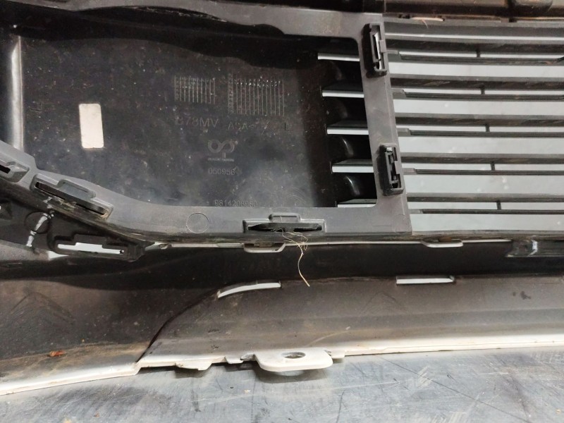 Recambio de paragolpes delantero para citroën c4 picasso ii 1.6 bluehdi 100 referencia OEM IAM   