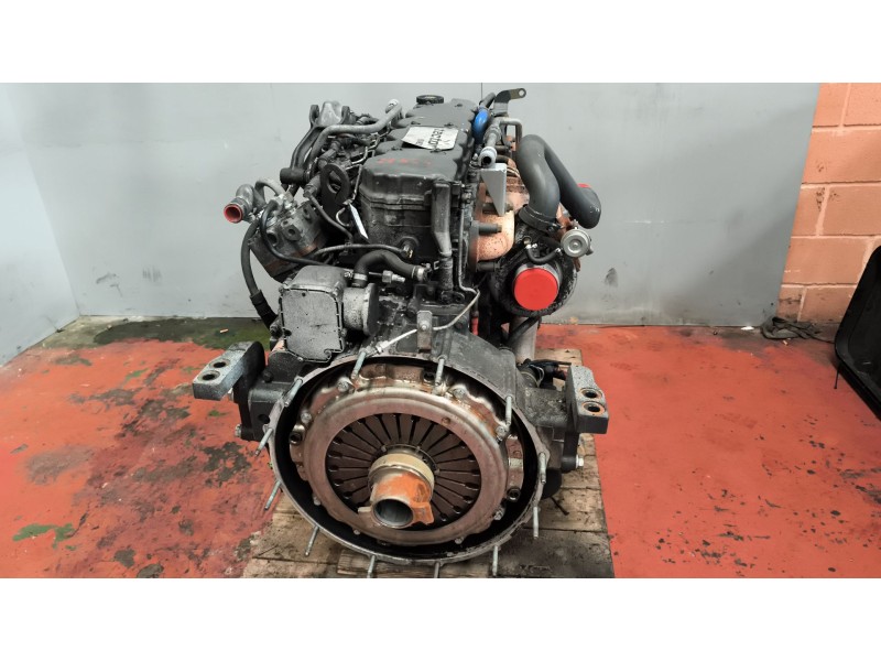 Recambio de motor completo para iveco andecar iv 3 referencia OEM IAM F4AE0681B  