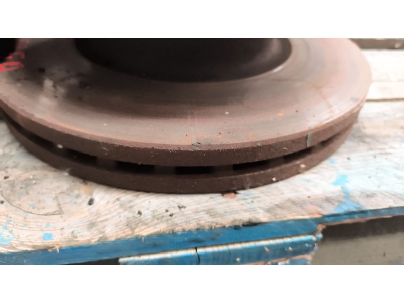 Recambio de buje trasero derecho para iveco eurocargo fg 120 e larga distancia referencia OEM IAM 7184073  