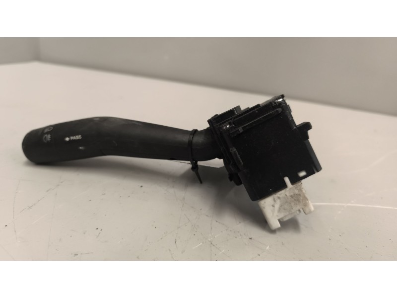 Recambio de mando intermitentes para isuzu npr75-v referencia OEM IAM 3811502920  
