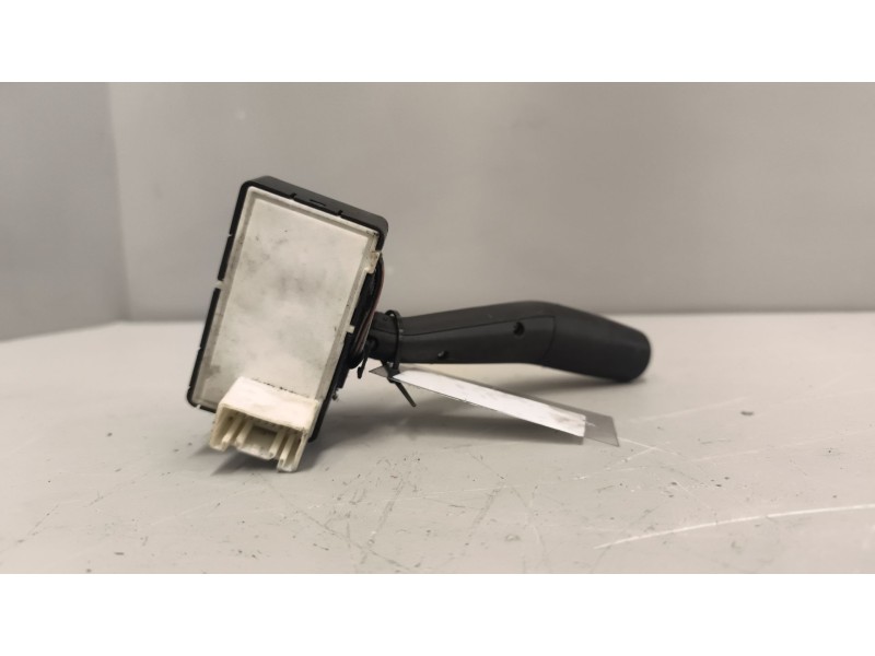 Recambio de mando intermitentes para isuzu npr75-v referencia OEM IAM 3811502920  
