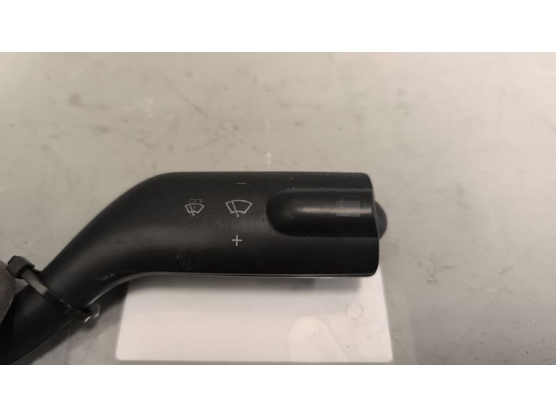 Recambio de mando limpia para renault magnum ab diesel referencia OEM IAM 7421535700  