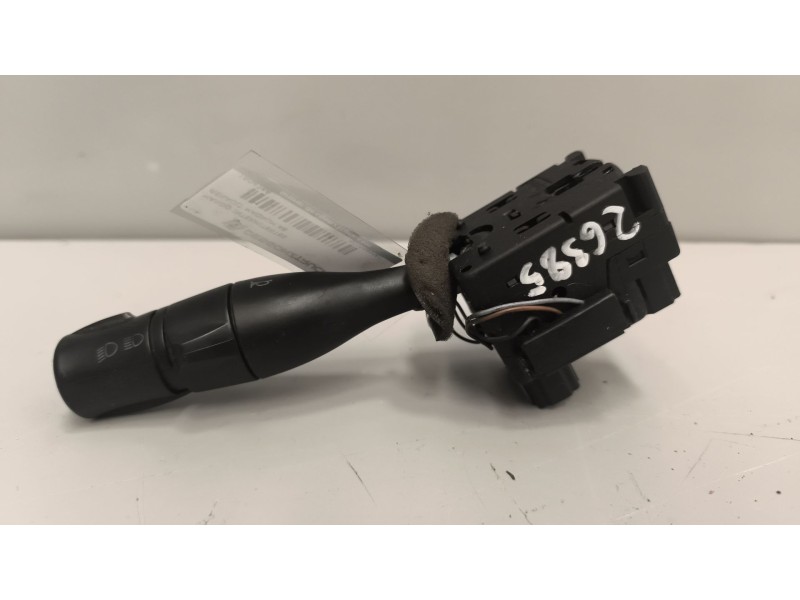 Recambio de mando intermitentes para renault magnum ab diesel referencia OEM IAM 5010589561  