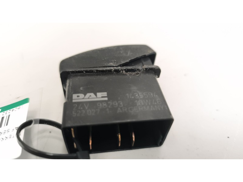 Recambio de interruptor para daf serie xf105.xxx 12.9 diesel referencia OEM IAM 1435594  