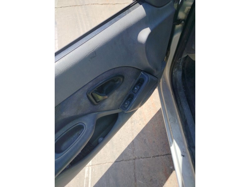 renault clio ii fase i (b/cbo) del año 1998