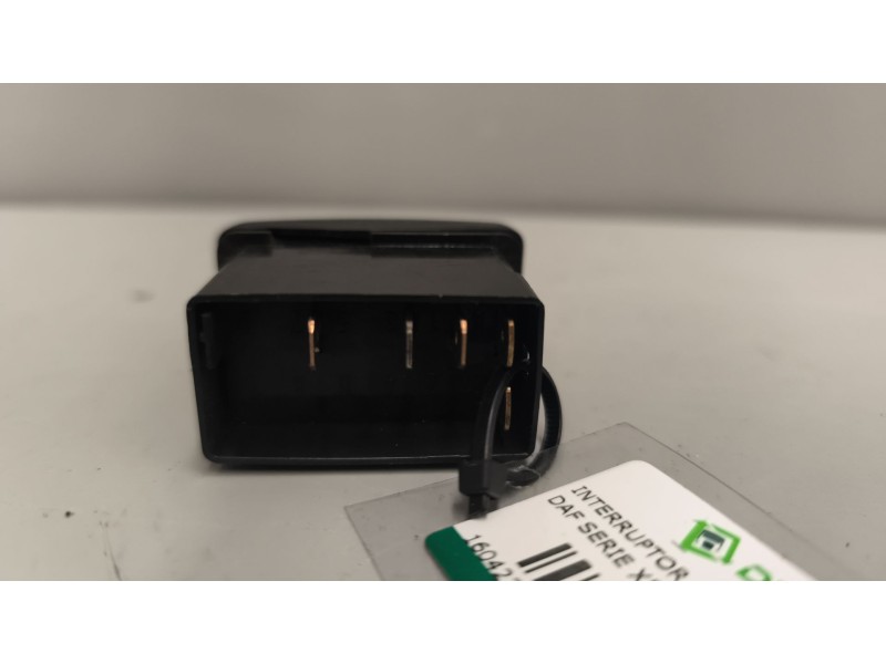 Recambio de interruptor para daf serie xf105.xxx 12.9 diesel referencia OEM IAM 1435595  
