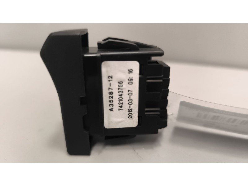 Recambio de interruptor para renault magnum ab diesel referencia OEM IAM 7421043756  